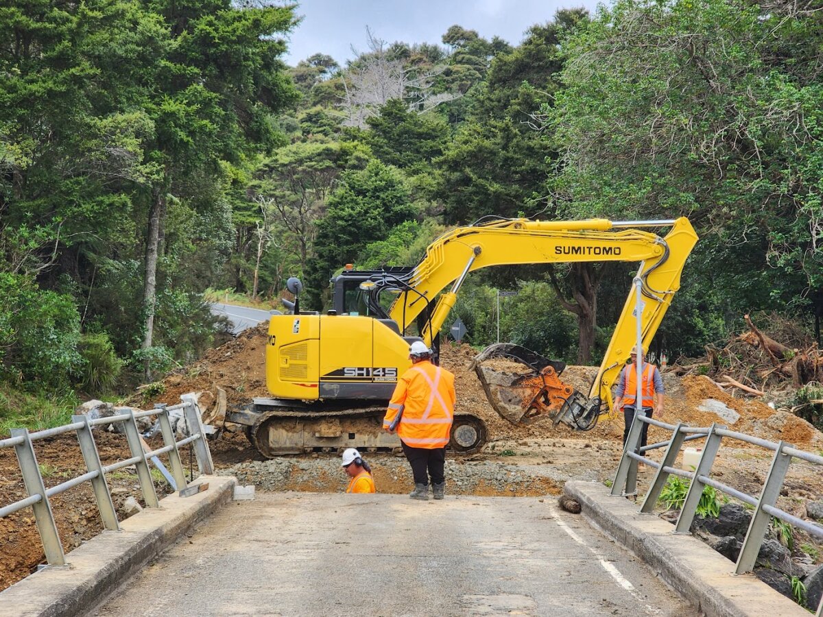 Langs Beach bridge, Cove Road and Mangawhai area | Roading Update